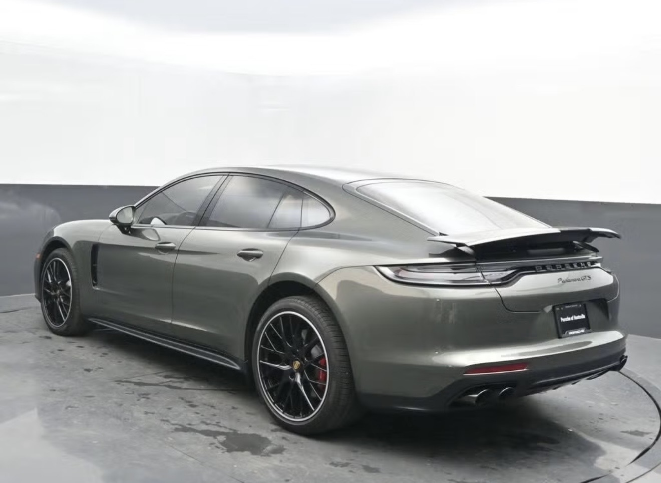 Used 2023 Porsche Panamera GTS AWD/4WD image 10