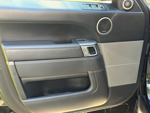 Used 2017 Land Rover Range Rover Sport HSE Dynamic image 15