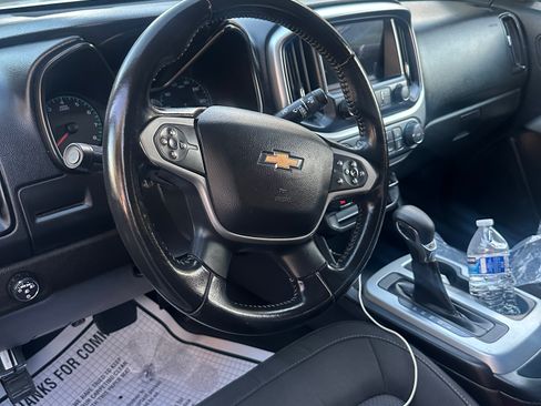 Used 2022 Chevrolet Colorado LT w/ Redline Special Edition image 10
