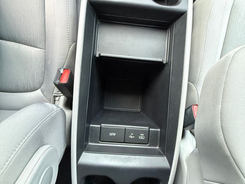 Used 2018 Honda Odyssey LX image 28