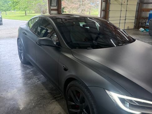 Used 2022 Tesla Model S Plaid AWD/4WD image 6