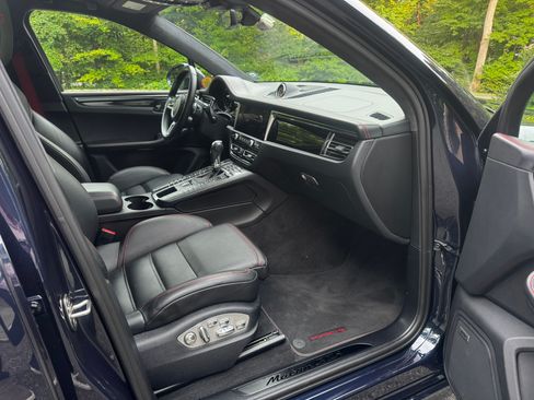 Used 2021 Porsche Macan GTS AWD/4WD image 14