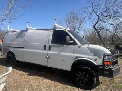 Used 2012 Chevrolet Express 3500 Extended w/ Power Package image 8