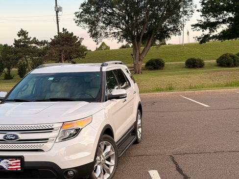 Used 2013 Ford Explorer Limited AWD/4WD image 2
