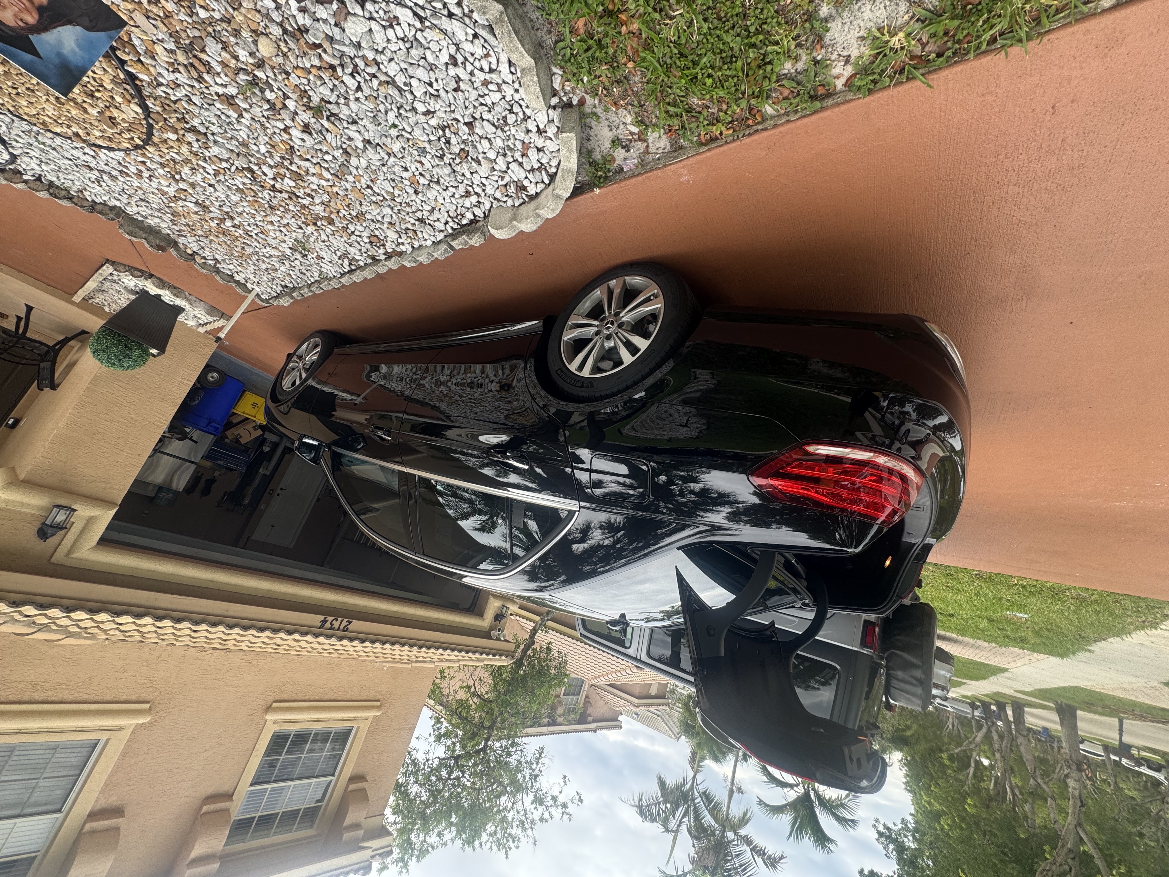 Used 2015 Mercedes-Benz E 350 Sedan image 8