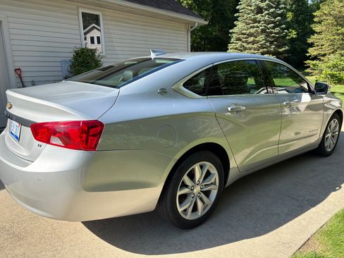 Used 2016 Chevrolet Impala LT w/ Convenience Package FWD image 4