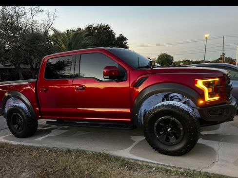 Used 2017 Ford F150 Raptor w/ Equipment Group 802A Luxury image 1