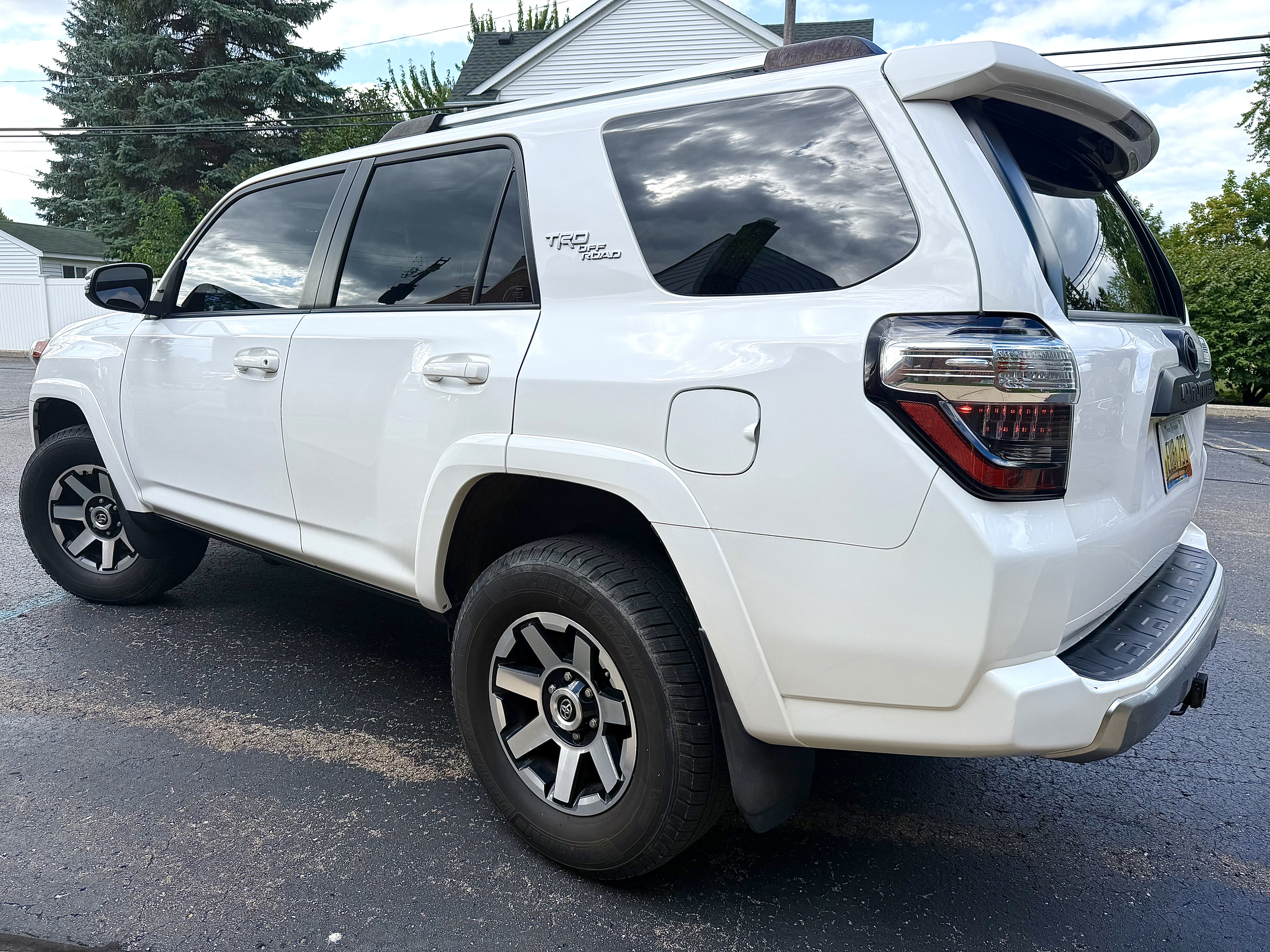 Used 2017 Toyota 4Runner TRD Off-Road Premium AWD/4WD image 5