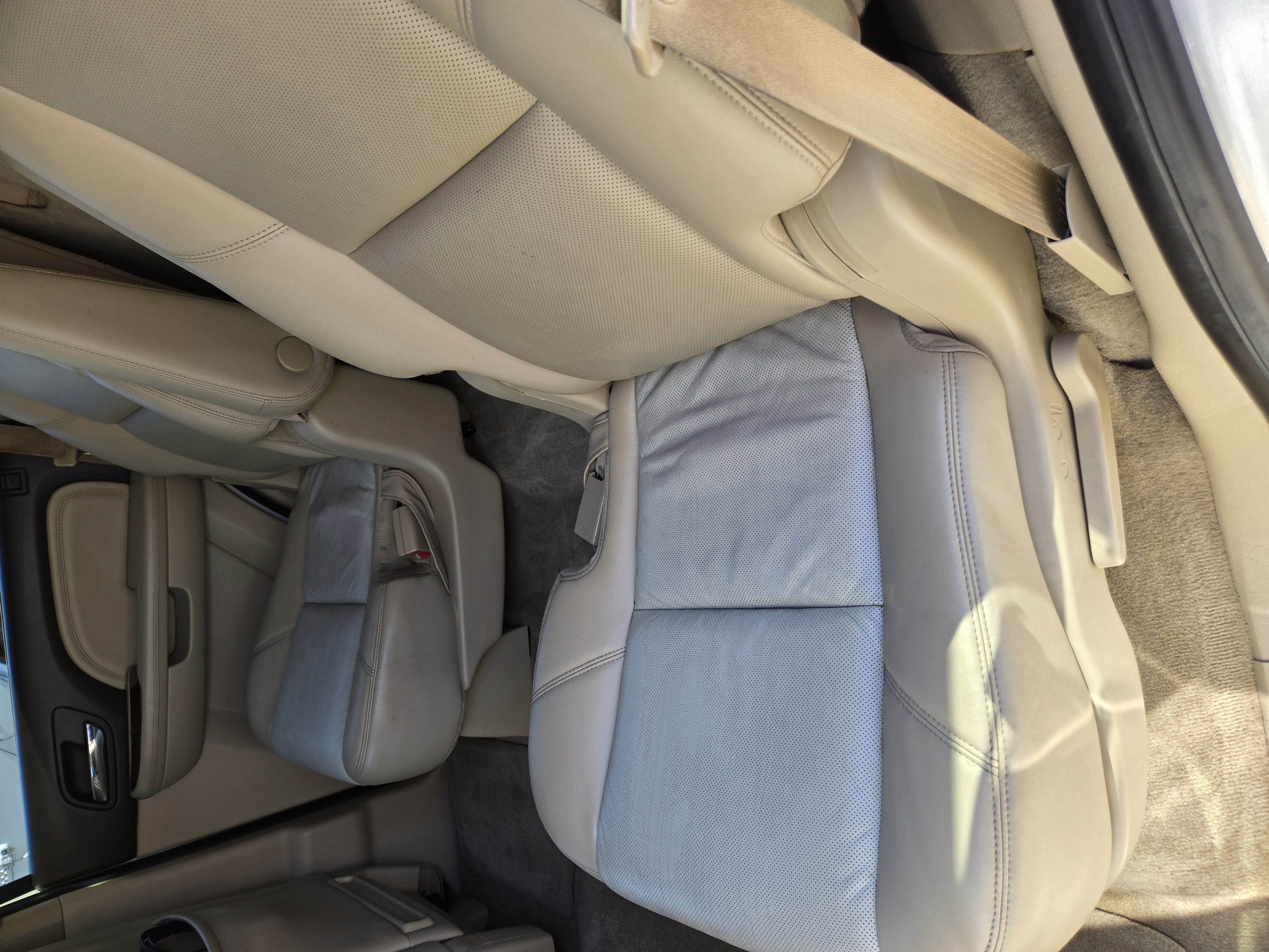 Used 2012 GMC Yukon Denali AWD/4WD image 2