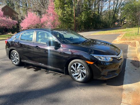 Used 2016 Honda Civic EX image 1