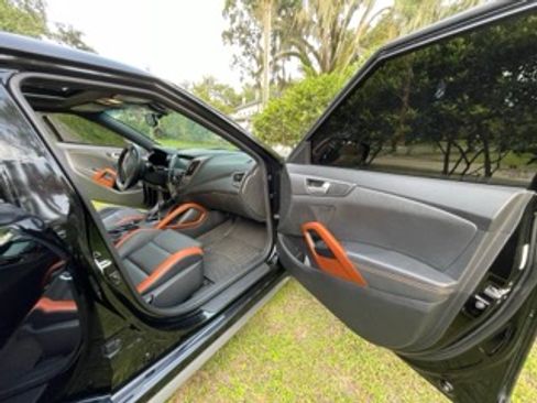 Used 2017 Hyundai Veloster Turbo w/ Tech Package 02 image 19