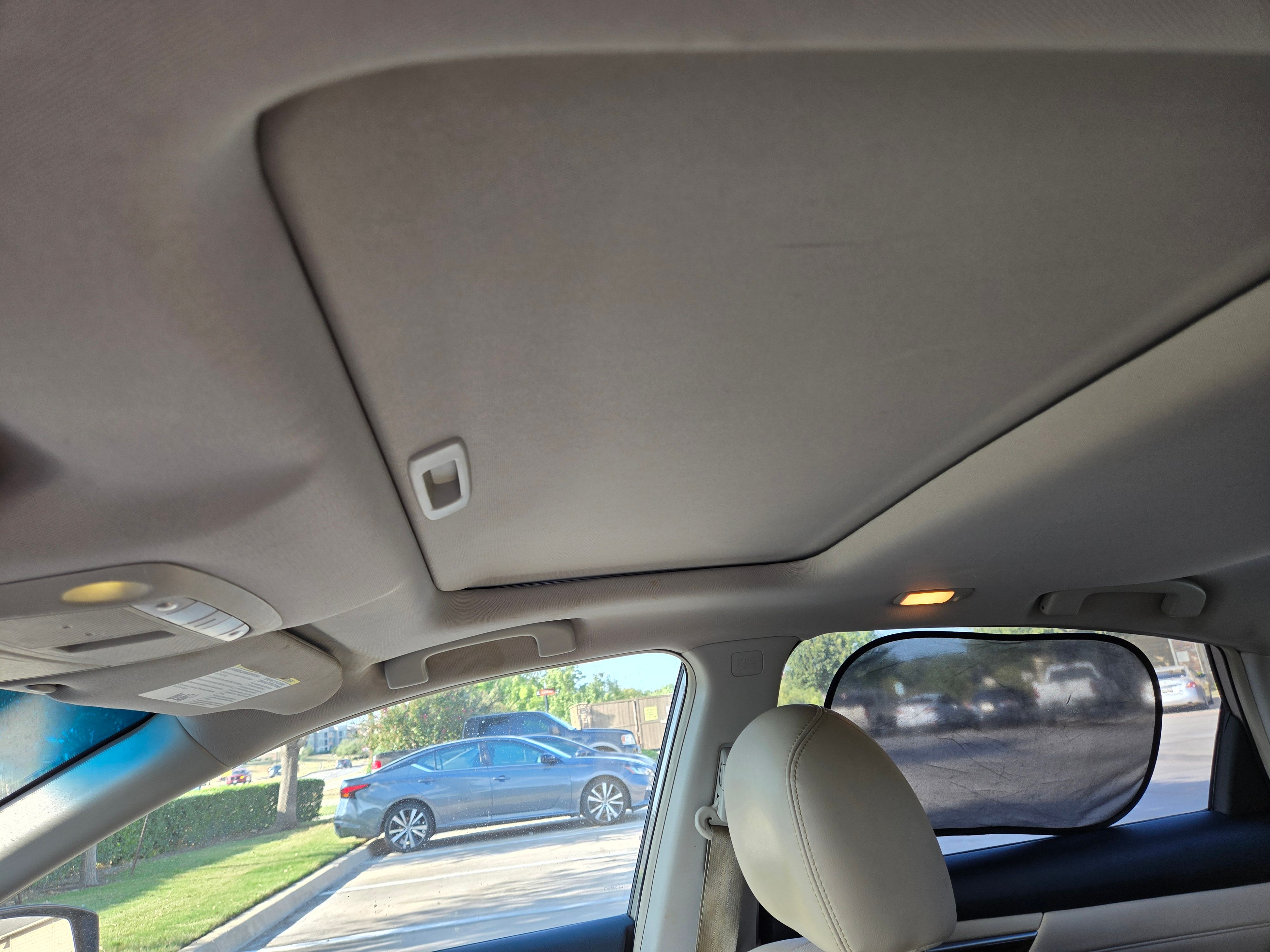 Used 2013 Nissan Altima 2.5 SL w/ Technology Pkg FWD image 1