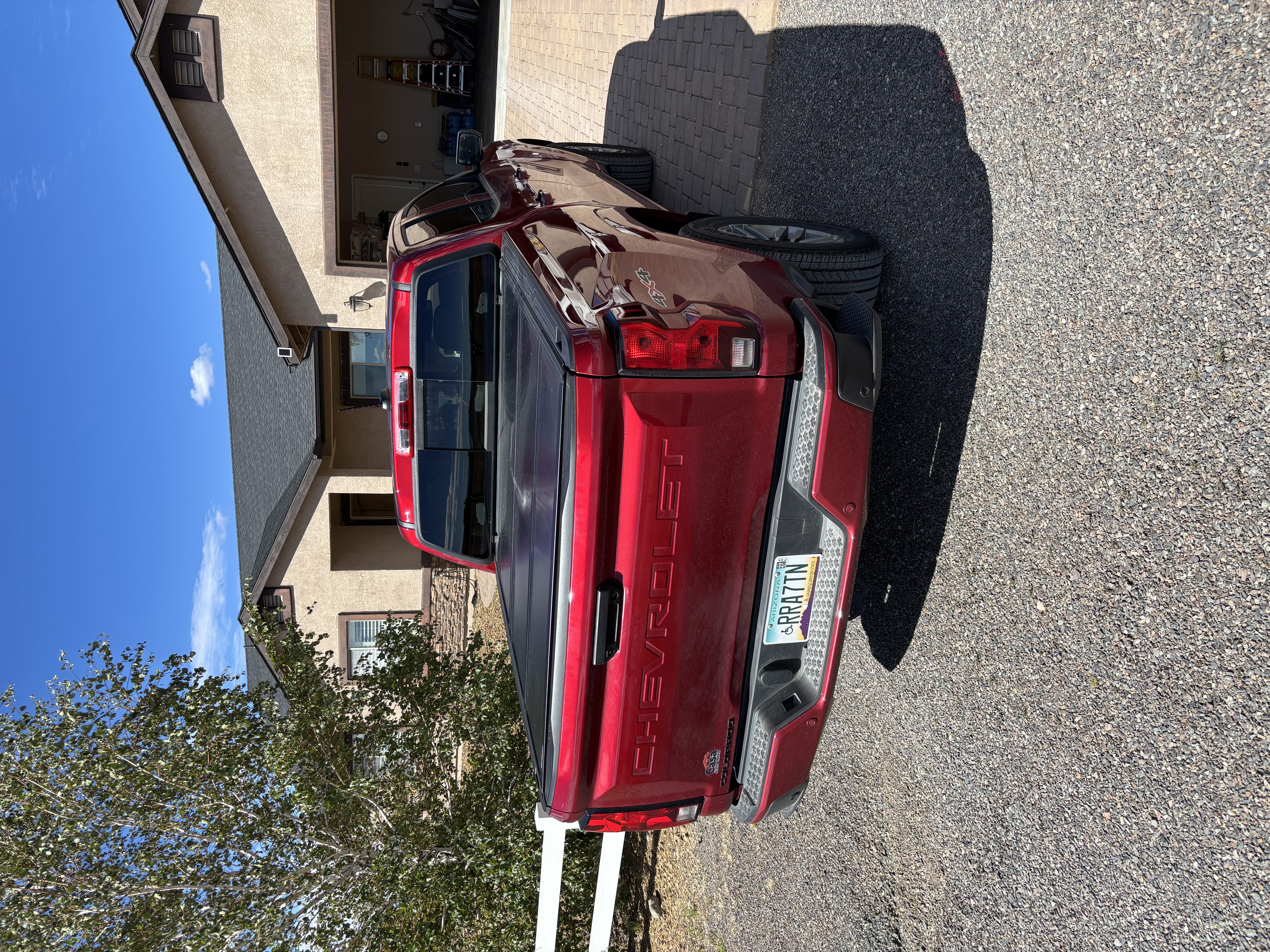 Used 2025 Chevrolet Colorado LT AWD/4WD image 1