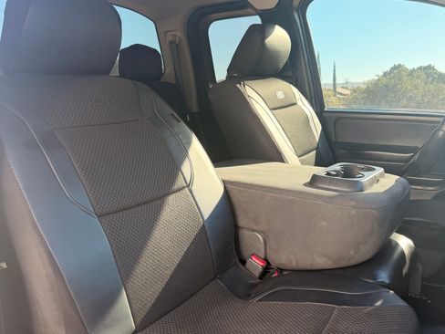 Used 2011 Nissan Titan S w/ Tow Pkg RWD image 10