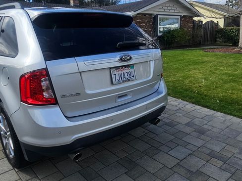 Used 2014 Ford Edge SEL w/ Equipment Group 204A image 2