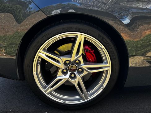 Used 2021 Chevrolet Corvette Stingray Preferred Cpe w/ Z51 Performance Package image 28