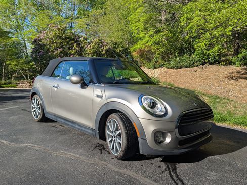 Used 2016 MINI Cooper Convertible FWD image 4
