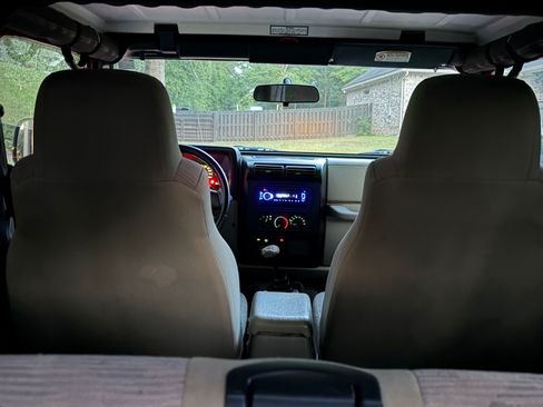 Used 2003 Jeep Wrangler Rubicon AWD/4WD image 11
