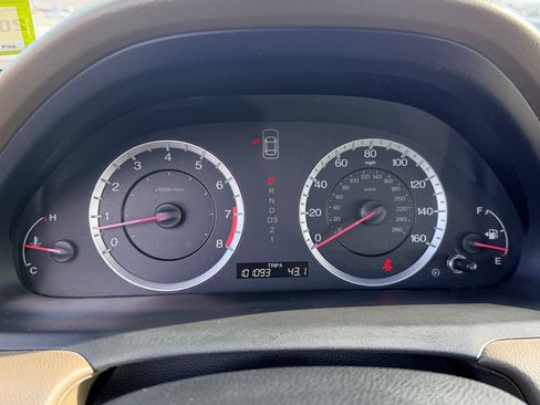 Used 2010 Honda Accord EX-L image 5