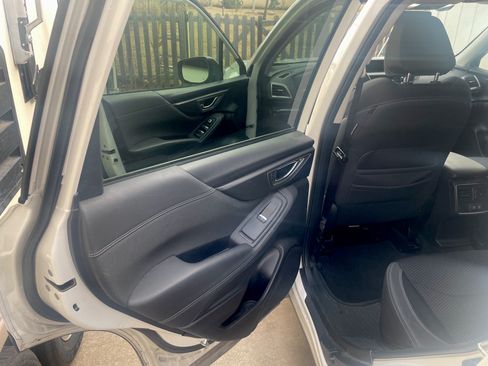 Used 2020 Subaru Forester Premium image 14