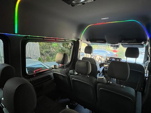 Used 2023 Mercedes-Benz Sprinter 2500 image 31