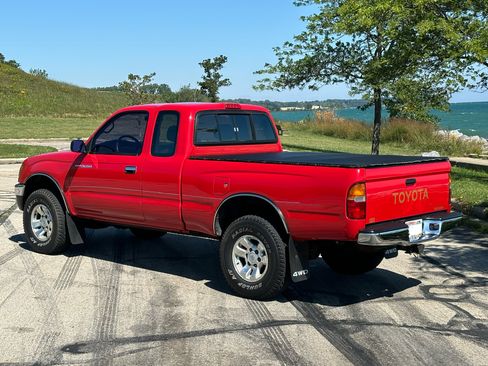 Used 1997 Toyota Tacoma 4x4 Xtracab V6 image 6