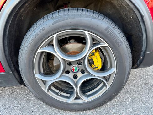 Used 2019 Alfa Romeo Stelvio Ti Sport w/ Quick Order Package 22S Sport image 15