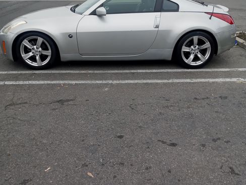 Used 2003 Nissan 350Z Touring image 10