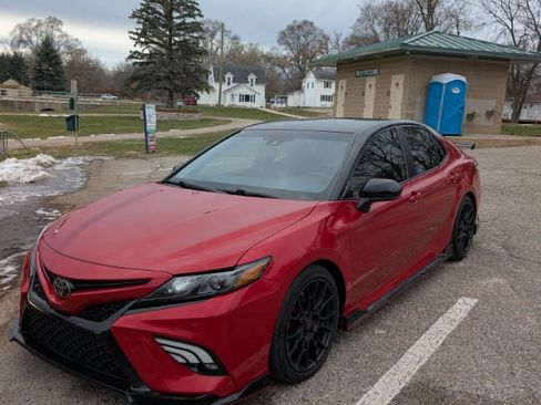 Used 2020 Toyota Camry TRD image 6