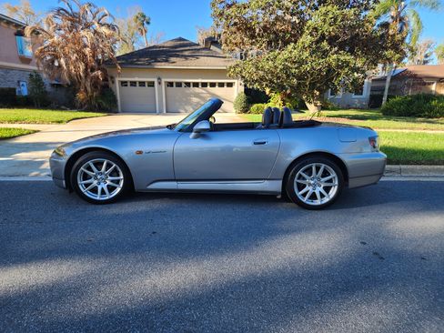 Used 2004 Honda S2000 Convertible 2D image 1