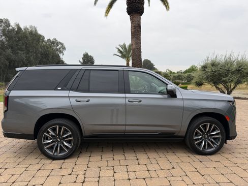 Used 2021 Cadillac Escalade Sport Platinum image 8