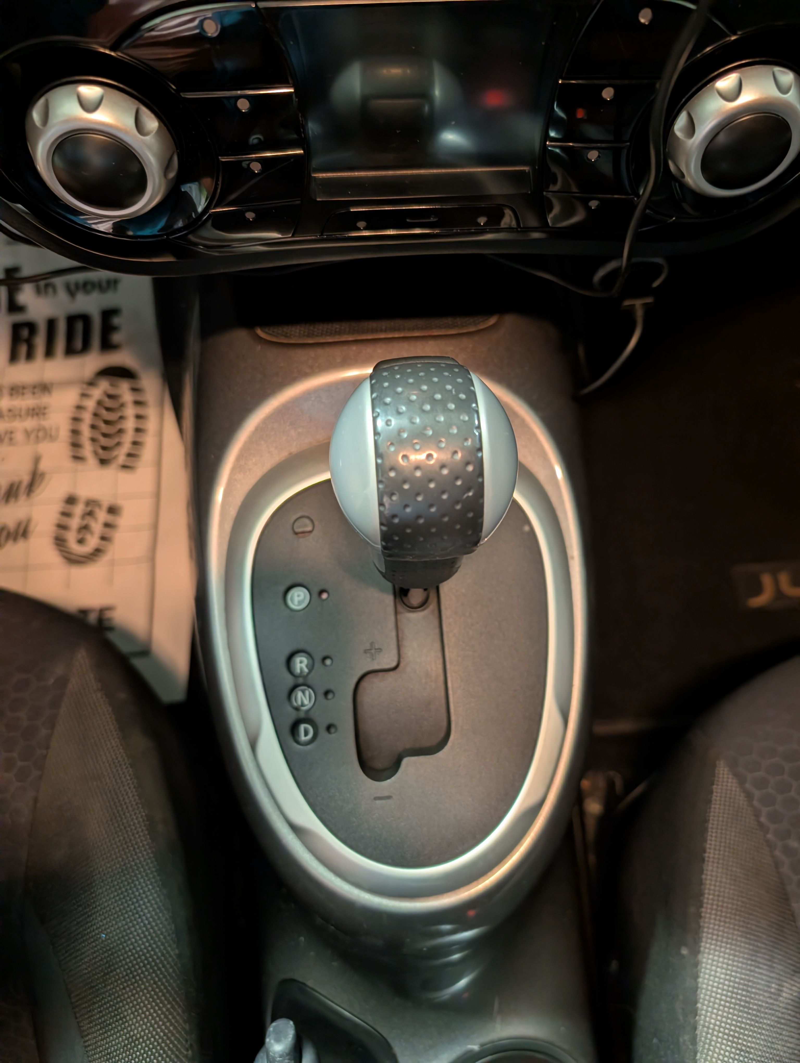 Used 2014 Nissan Juke SV FWD image 18