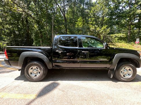 Used 2012 Toyota Tacoma PreRunner w/ Convenience Pkg RWD image 15