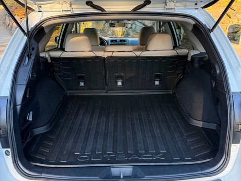 Used 2019 Subaru Outback 2.5i Limited image 14