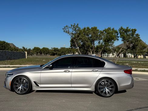 Used 2018 BMW 540i w/ M Sport Package image 4