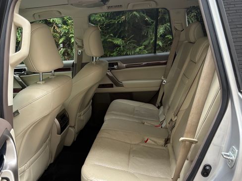 Used 2010 Lexus GX 460 AWD/4WD image 16