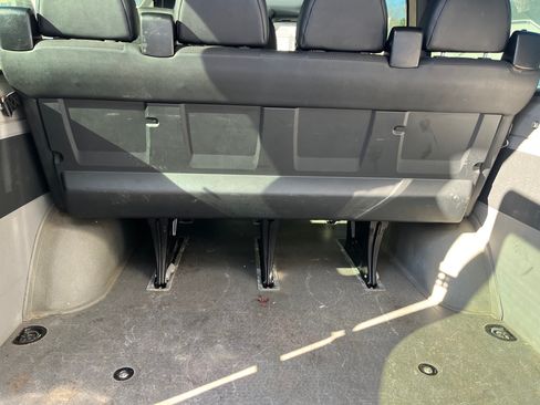 Used 2016 Mercedes-Benz Sprinter 2500 image 9