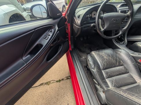 Used 1996 Ford Mustang GT RWD image 6