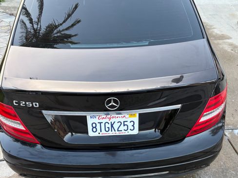 Used 2013 Mercedes-Benz C 250 Sedan image 5