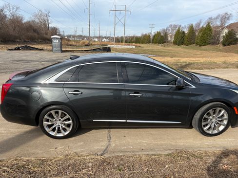 Used 2016 Cadillac XTS Luxury image 2