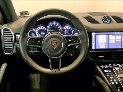 Used 2021 Porsche Cayenne E-Hybrid image 5