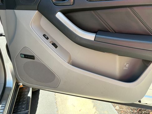 Used 2007 Toyota 4Runner Limited image 12