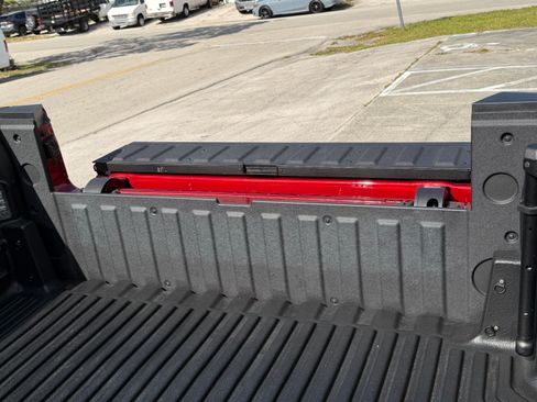 Used 2024 GMC Sierra 1500 Elevation RWD image 10