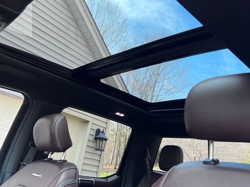 Used 2017 Ford F250 Platinum w/ Platinum Ultimate Package image 14