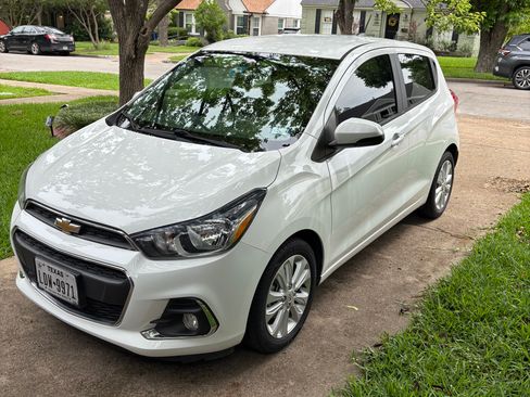 Used 2018 Chevrolet Spark LT FWD image 2