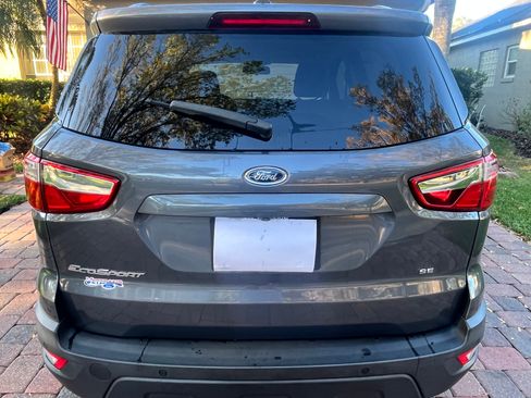 Used 2021 Ford EcoSport SE image 6