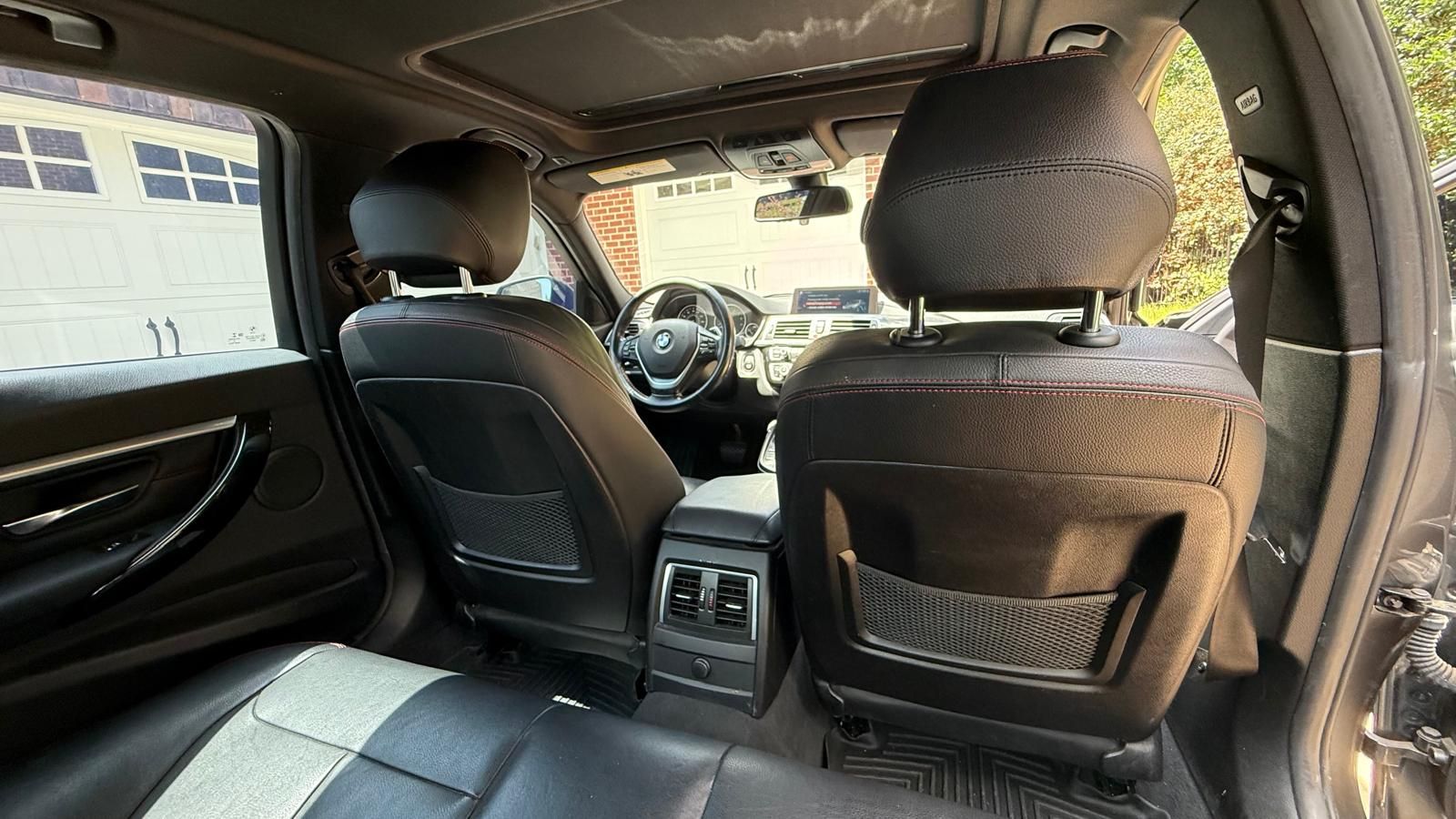 Used 2018 BMW 330e RWD image 4