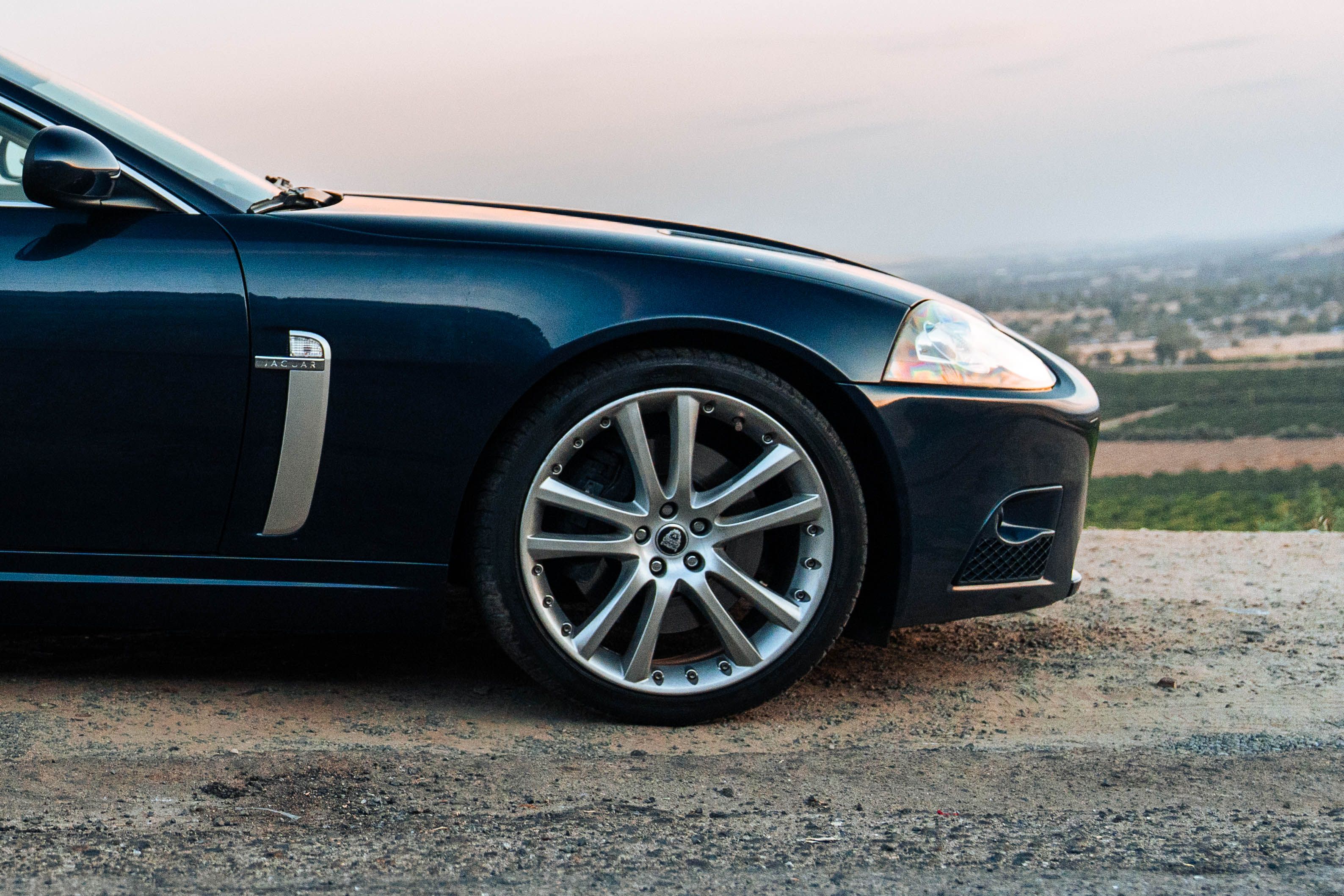 Used 2007 Jaguar XKR R RWD image 5