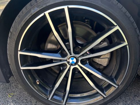 Used 2019 BMW 330i xDrive Sedan w/ M Sport Package AWD/4WD image 13