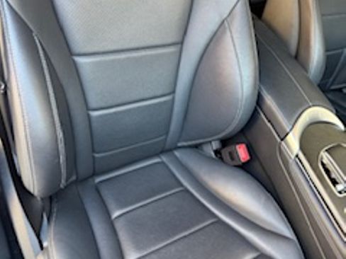 Used 2020 Mercedes-Benz GLC 300 4MATIC Coupe image 8